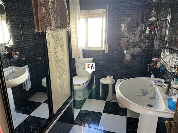 Image No.8-Maison de 6 chambres à vendre à Iznájar