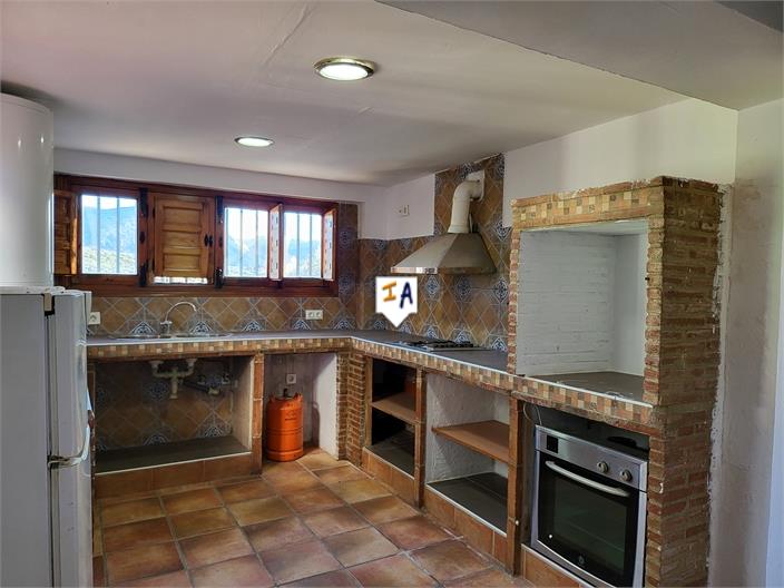 Image No.7-3 Bed Farmhouse for sale