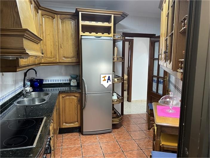 Image No.6-3 Bed Property for sale