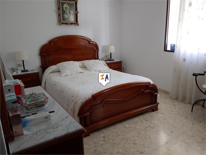 Image No.10-7 Bed Villa for sale