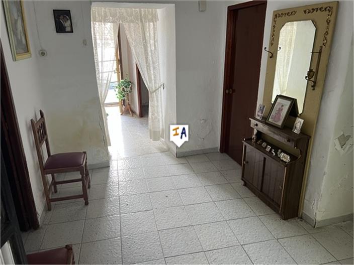 Image No.7-5 Bed House for sale