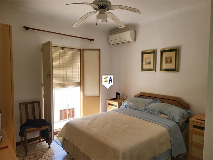 Image No.5-3 Bed House for sale