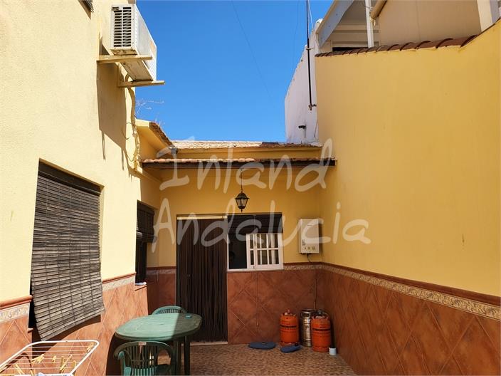 Image No.11-2 Bed Property for sale