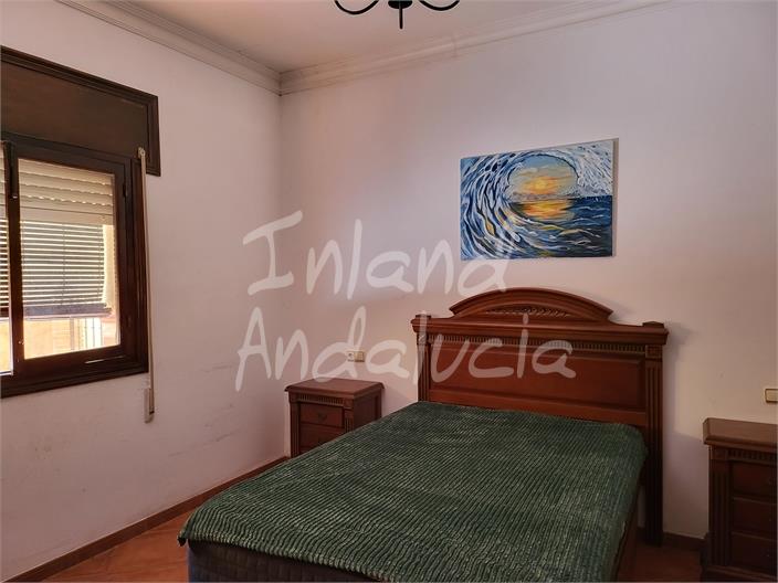 Image No.10-2 Bed Property for sale