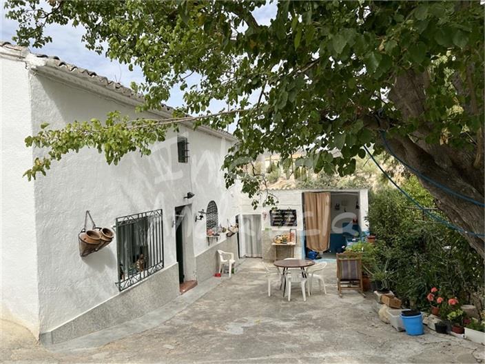 Image No.5-4 Bed Farmhouse for sale