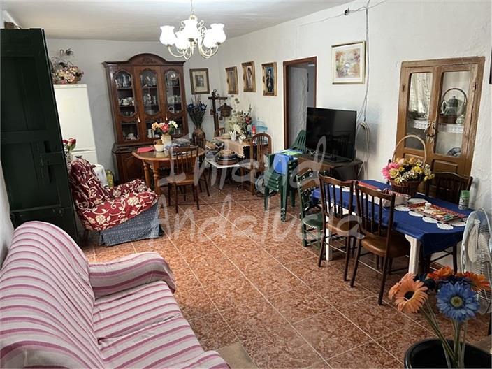 Image No.8-4 Bed Farmhouse for sale