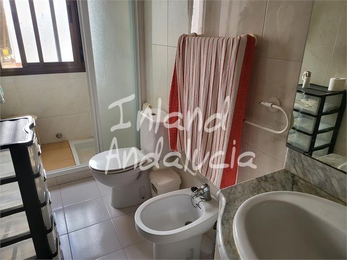 Image No.8-3 Bed Property for sale