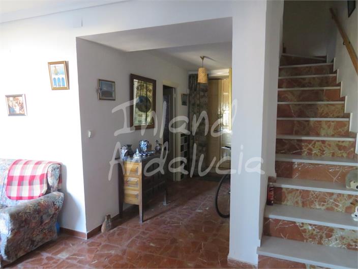 Image No.6-3 Bed House for sale