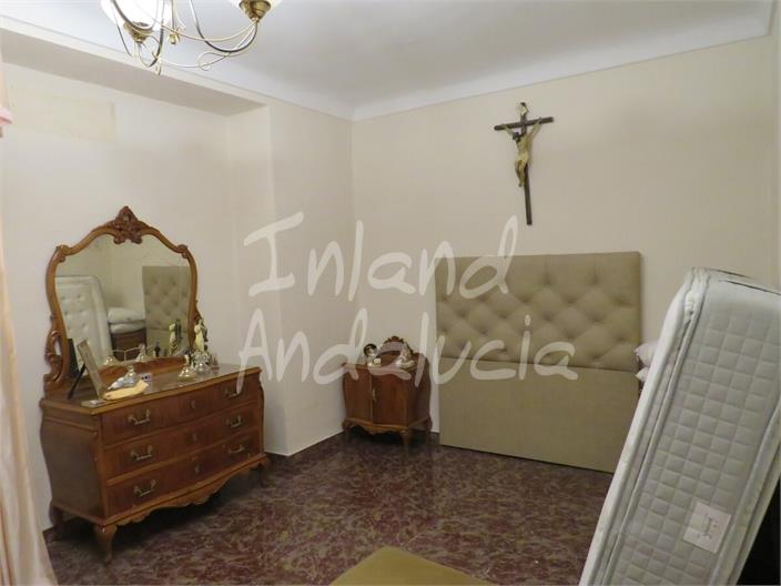 Image No.7-Maison de 4 chambres à vendre à Martos