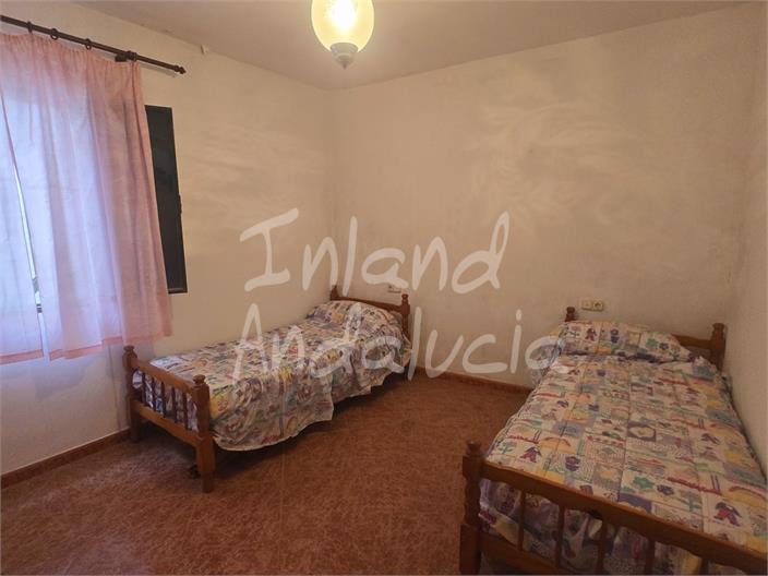 Image No.11-4 Bed House for sale