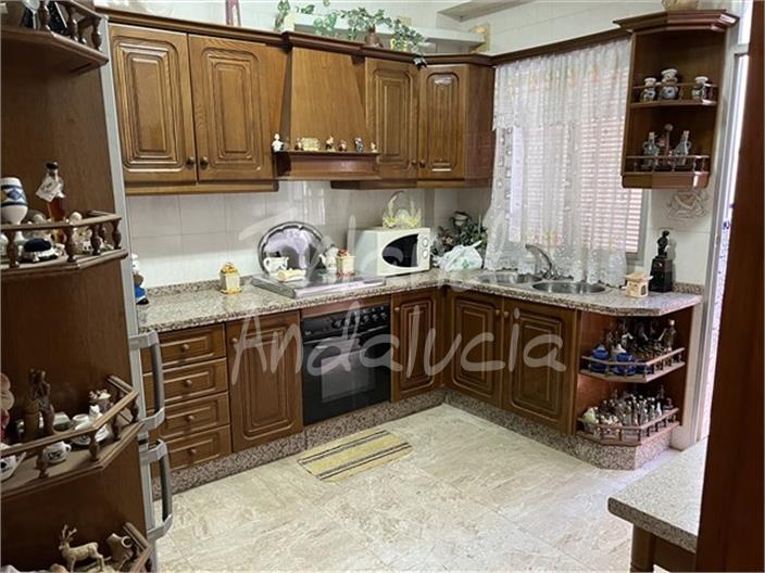 Image No.4-Maison de 4 chambres à vendre à Rute