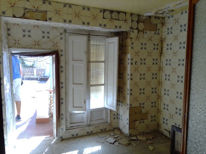 Image No.18-6 Bed Townhouse for sale