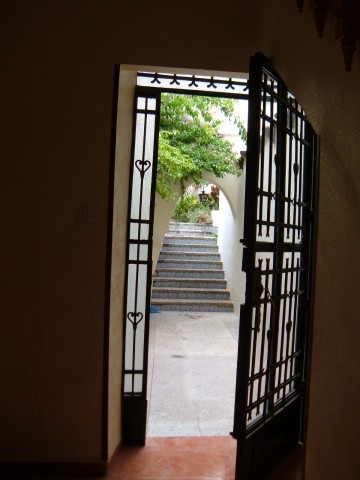 Image No.6-6 Bed Townhouse for sale