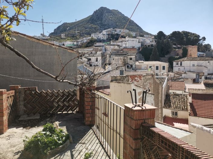 Image No.50-4 Bed Townhouse for sale