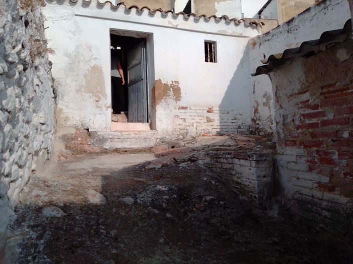 Image No.11-5 Bed Townhouse for sale