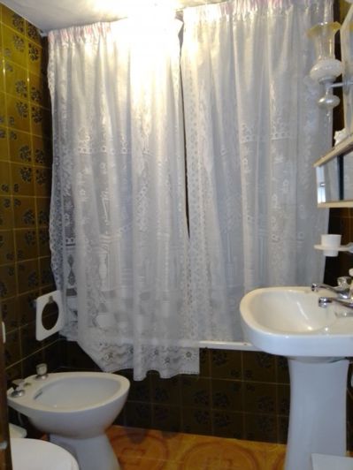 Image No.9-5 Bed Townhouse for sale