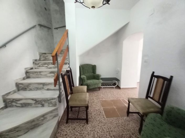 Image No.6-2 Bed Townhouse for sale