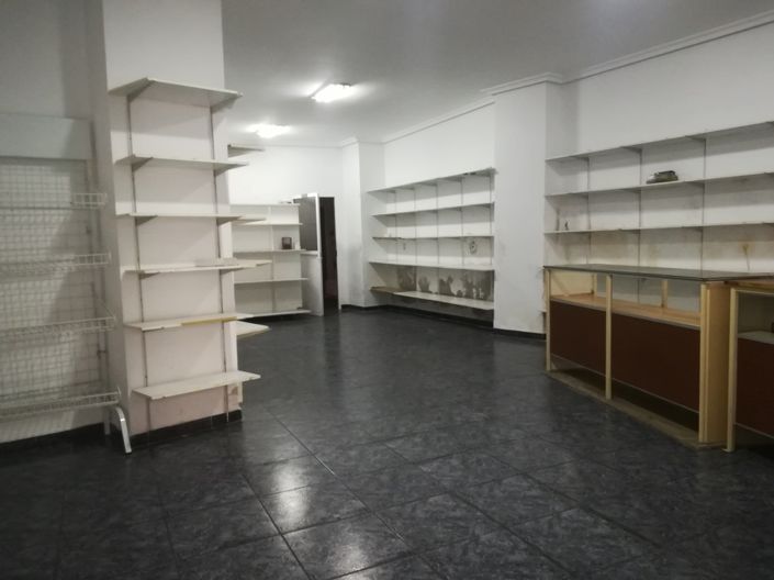 Image No.3-Commercial de 3 chambres à vendre à Martos