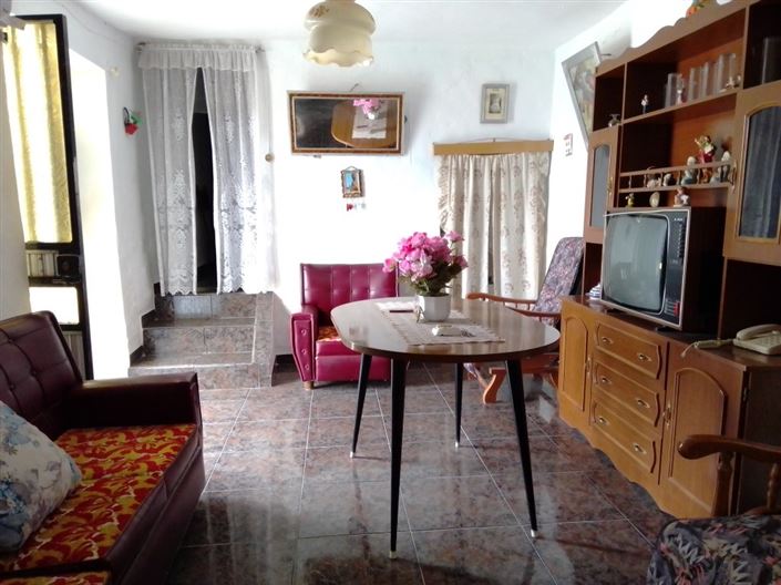 Image No.6-3 Bed Country Property for sale