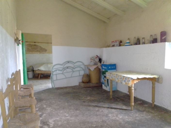 Image No.8-3 Bed Country Property for sale