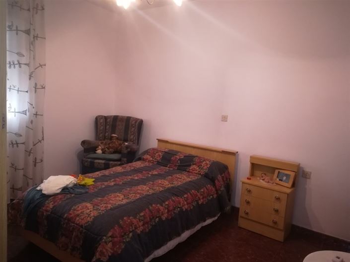 Image No.16-7 Bed Apartment for sale