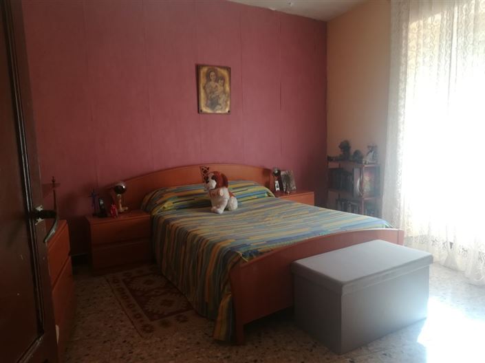 Image No.10-3 Bed Townhouse for sale