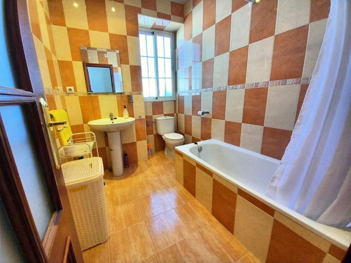 Image No.36-Maison de village de 5 chambres à vendre à Monte Lope-Alvarez