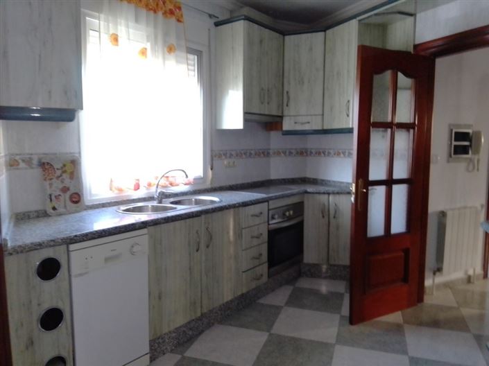 Image No.5-4 Bed Townhouse for sale