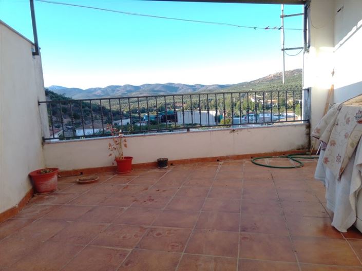 Image No.8-4 Bed Townhouse for sale