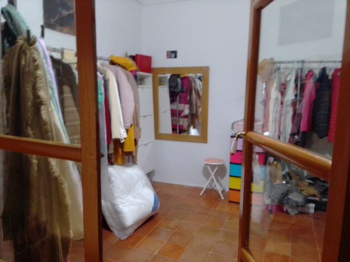 Image No.19-3 Bed Townhouse for sale