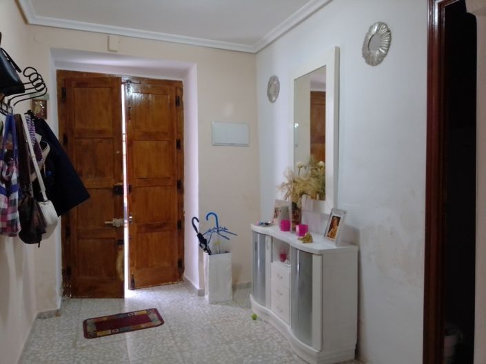 Image No.3-3 Bed Townhouse for sale