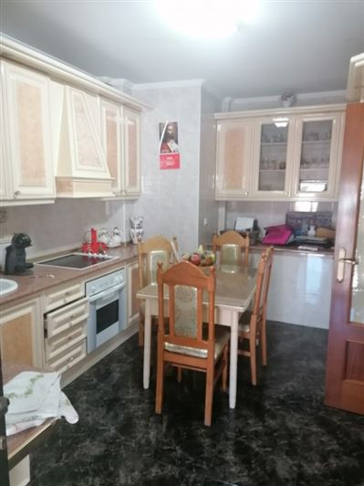 Image No.18-3 Bed Commercial for sale