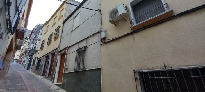 Image No.4-3 Bed Townhouse for sale