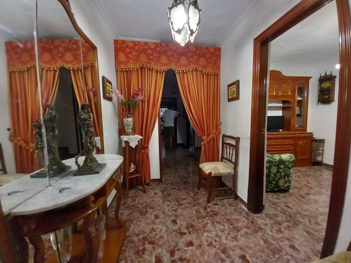 Image No.6-3 Bed Townhouse for sale