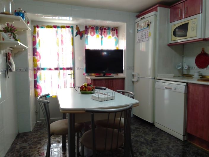 Image No.14-4 Bed Townhouse for sale