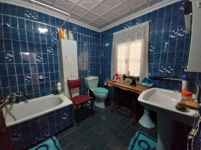 Image No.28-3 Bed Townhouse for sale