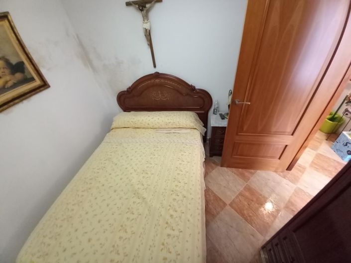 Image No.8-3 Bed Townhouse for sale