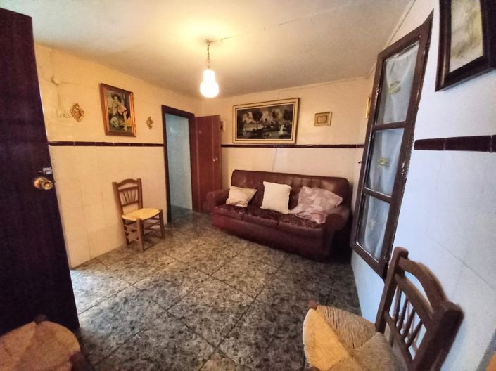 Image No.24-4 Bed Townhouse for sale