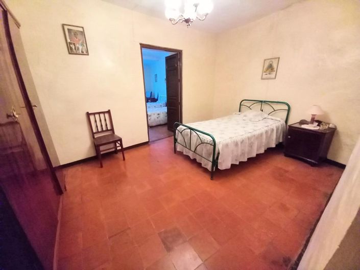 Image No.8-4 Bed Townhouse for sale