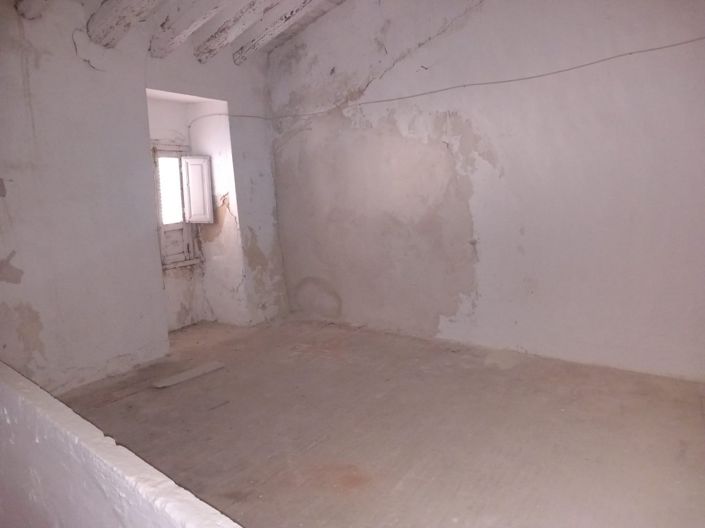 Image No.11-4 Bed Townhouse for sale