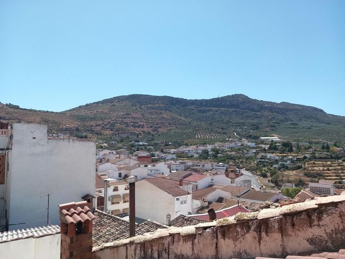 Image No.18-3 Bed Townhouse for sale