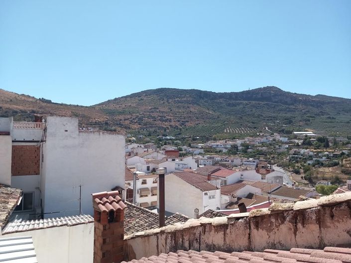 Image No.19-3 Bed Townhouse for sale