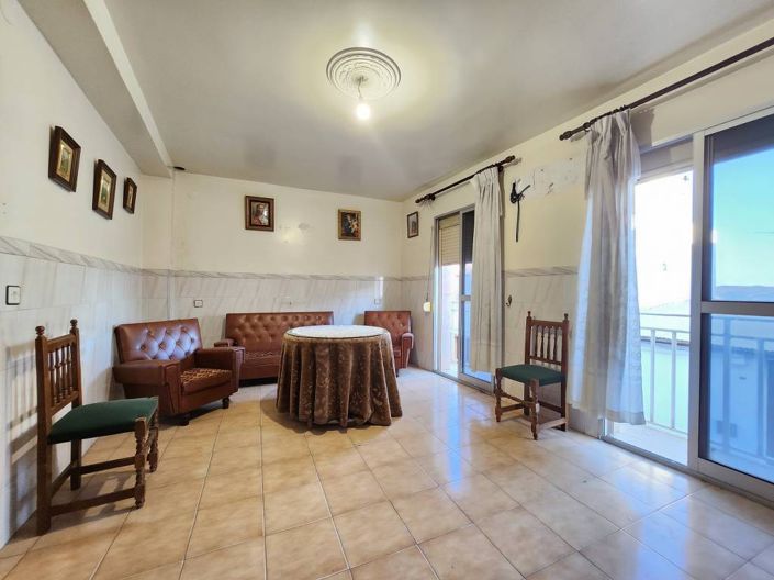 Image No.3-Maison de ville de 4 chambres à vendre à Rute