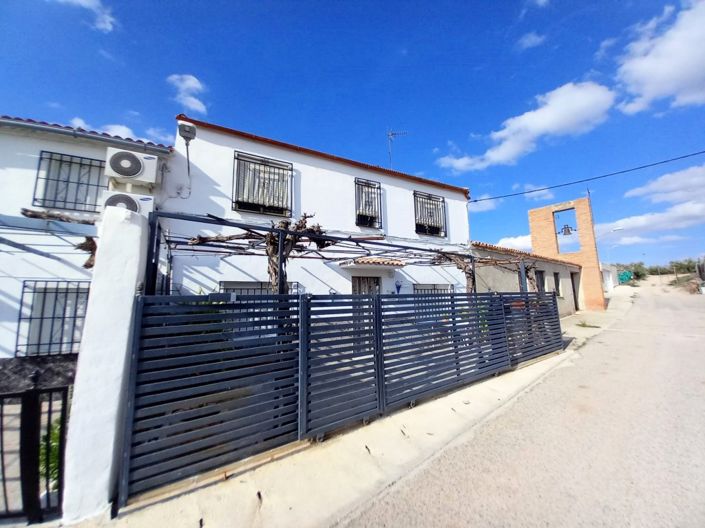 Image No.5-Maison de campagne de 4 chambres à vendre à Monte Lope-Alvarez