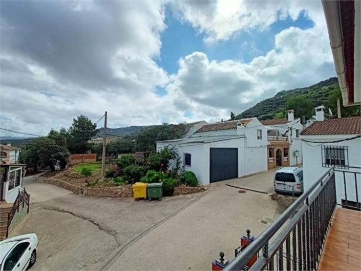 Image No.11-Maison de ville de 5 chambres à vendre à Iznájar