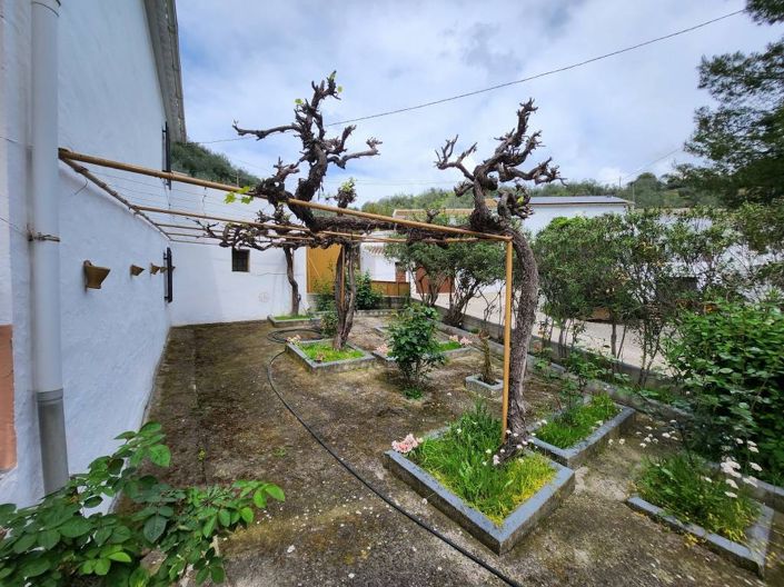 Image No.12-Maison de campagne de 4 chambres à vendre à Iznájar