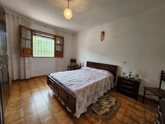 Image No.8-Maison de campagne de 4 chambres à vendre à Iznájar