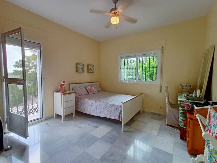 Image No.14-5 Bed Villa for sale