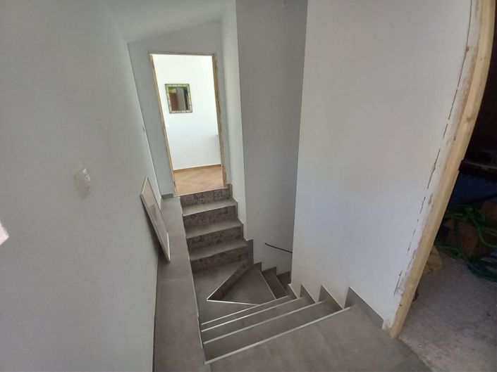 Image No.19-3 Bed Townhouse for sale