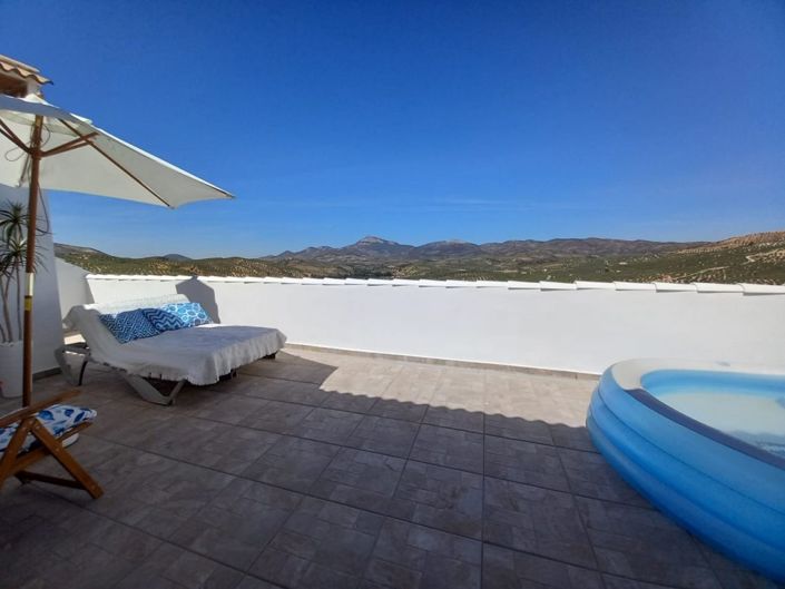 Image No.25-3 Bed Townhouse for sale